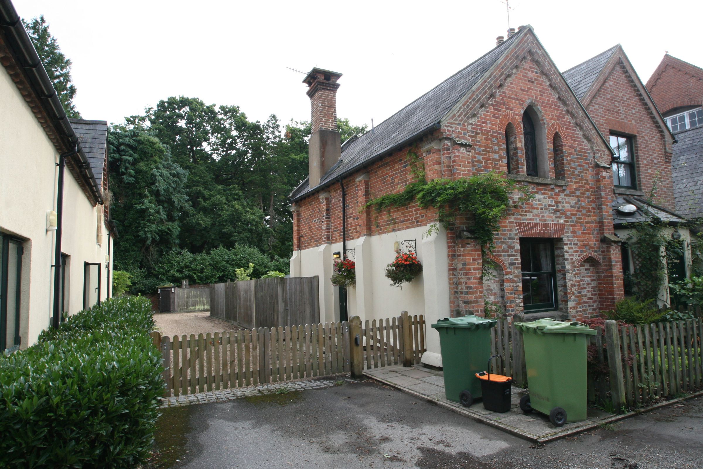 2 bed cottage to rent in Church Road, Southborough, Tunbridge Wells TN4