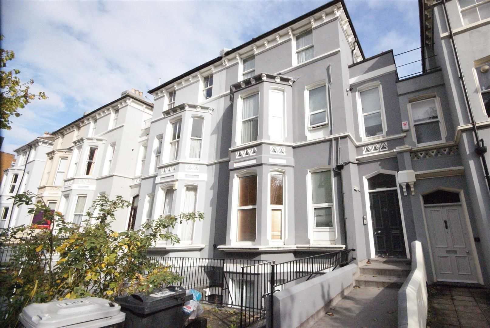 2 bed flat to rent in London Road, St Leonards On Sea, East Sussex TN37