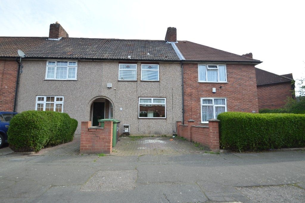 4 bed terraced house for sale in Cannington Road, Dagenham RM9 Zoopla