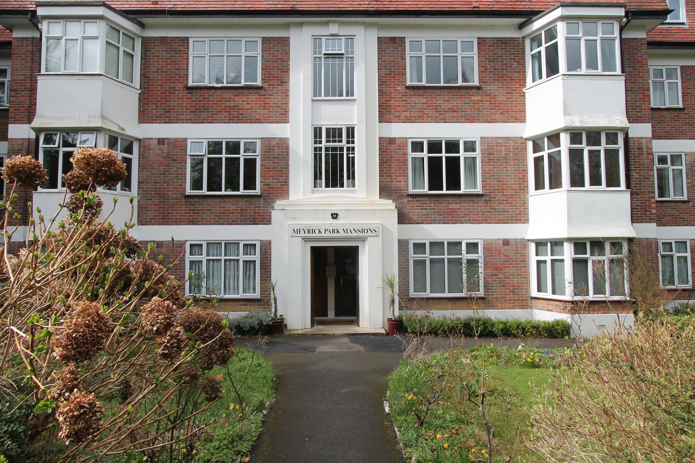 1 bed flat for sale in Road, Bournemouth BH2 Zoopla