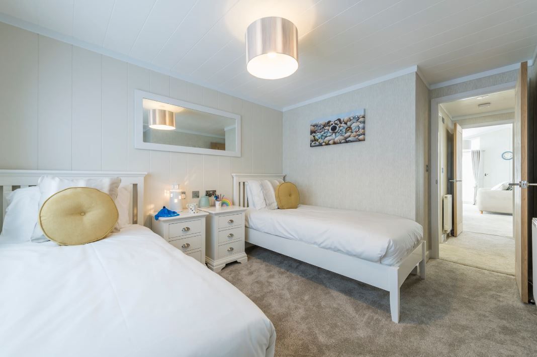 2 bed mobile/park home for sale in Well Street, East Malling, West