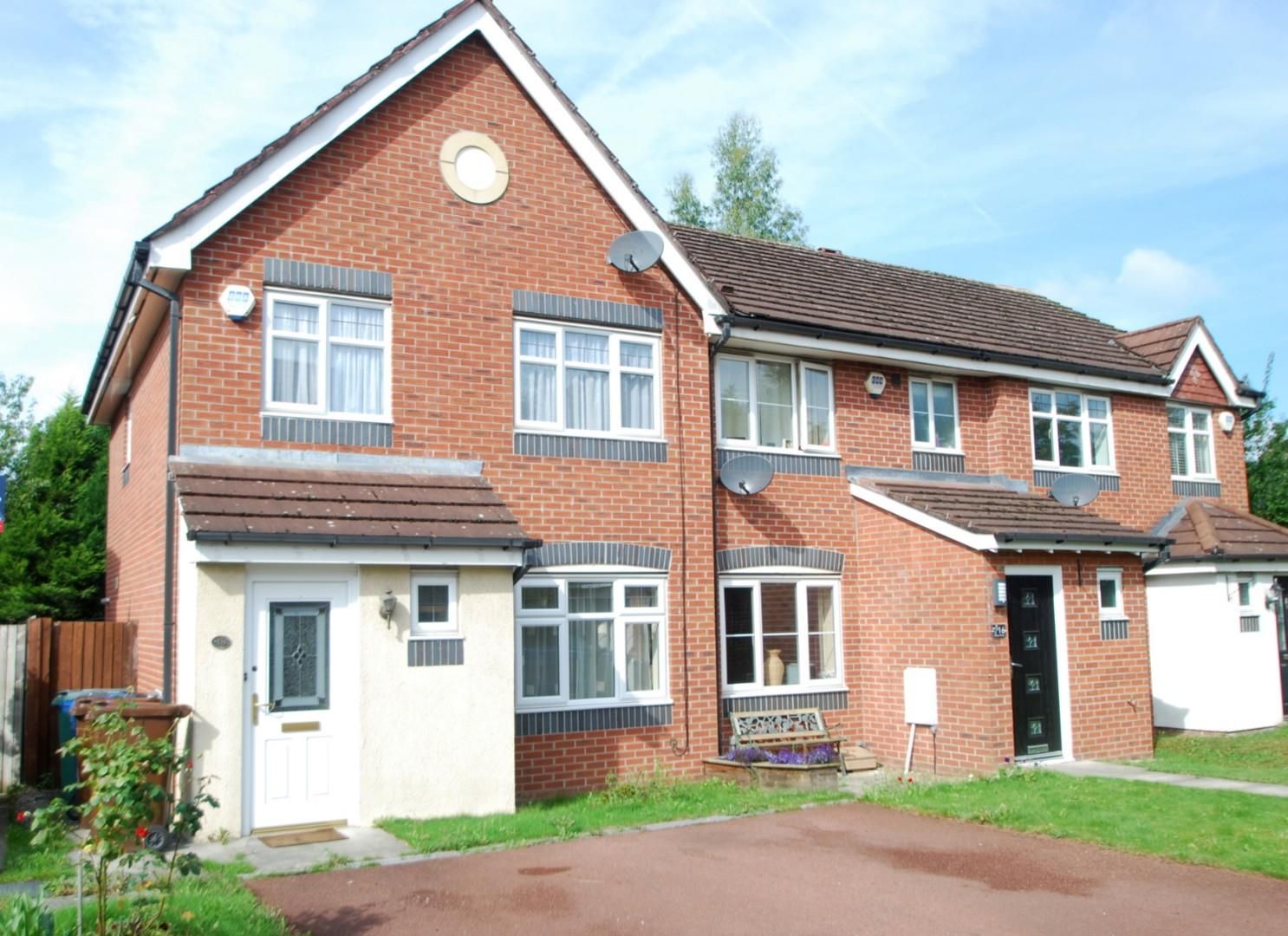 3 bed semidetached house for sale in Astbury Close, Bury BL9 Zoopla