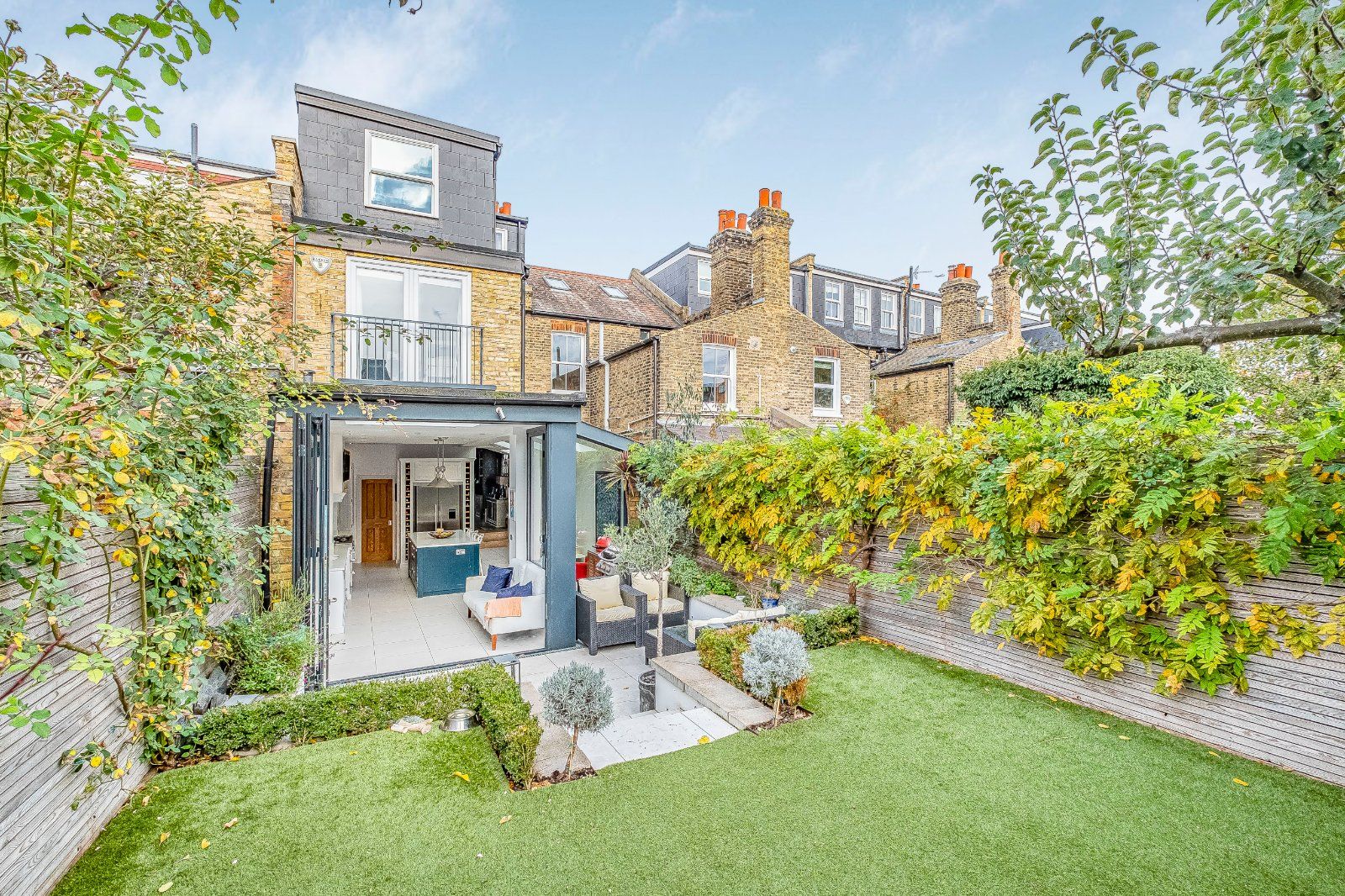 5 bed terraced house for sale in Hydethorpe Road, London SW12 Zoopla