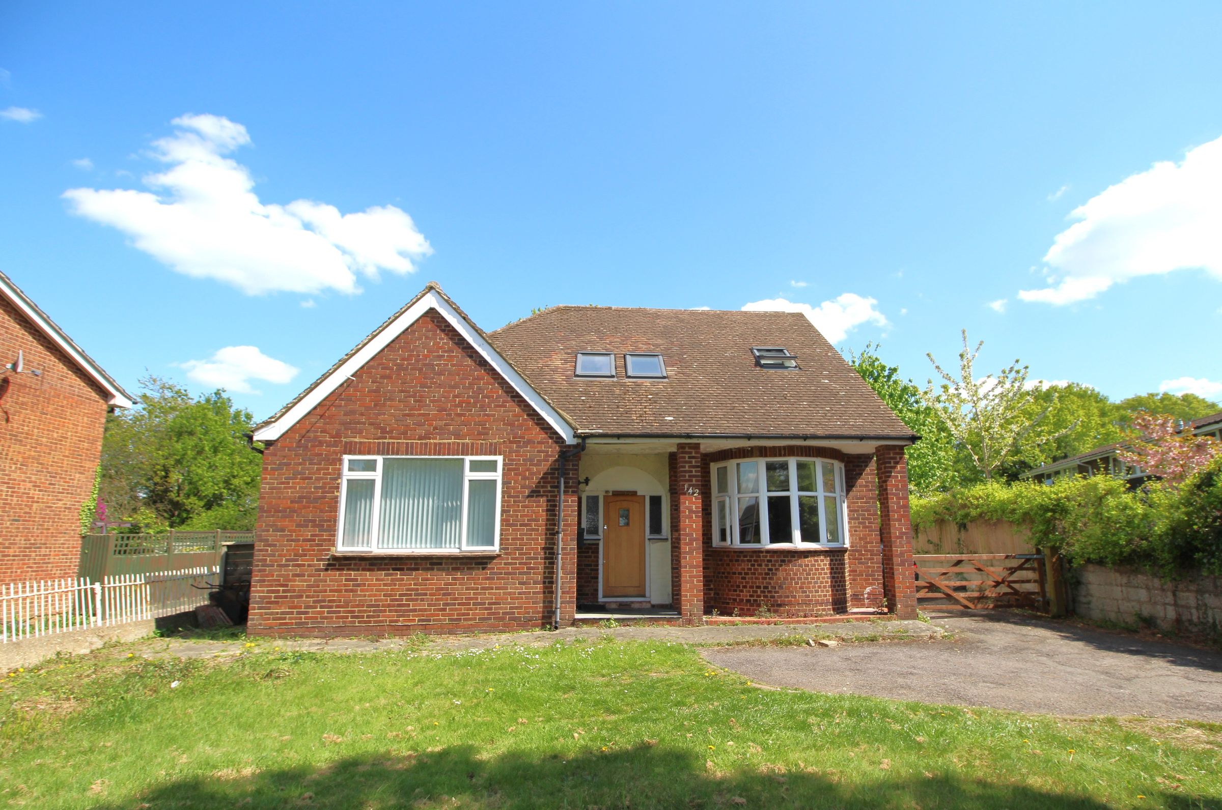 4 bed detached bungalow for sale in Grange Road, Guildford GU2 Zoopla