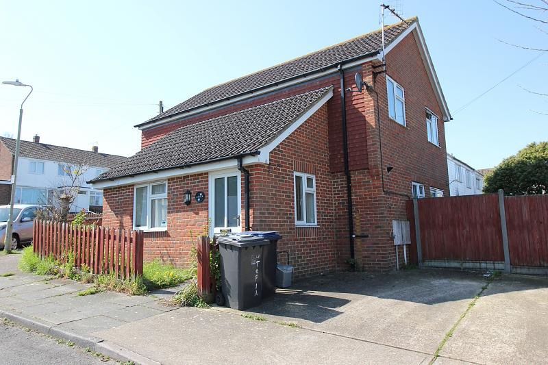 4 bed semidetached house to rent in Durham Close, Canterbury CT1 Zoopla