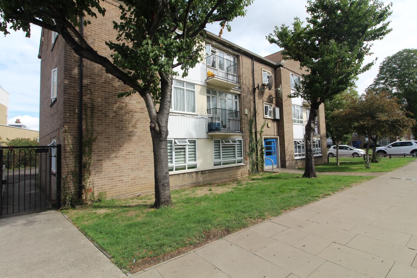 3 bed flat to rent in Ordnance Road, Enfield EN3 Zoopla