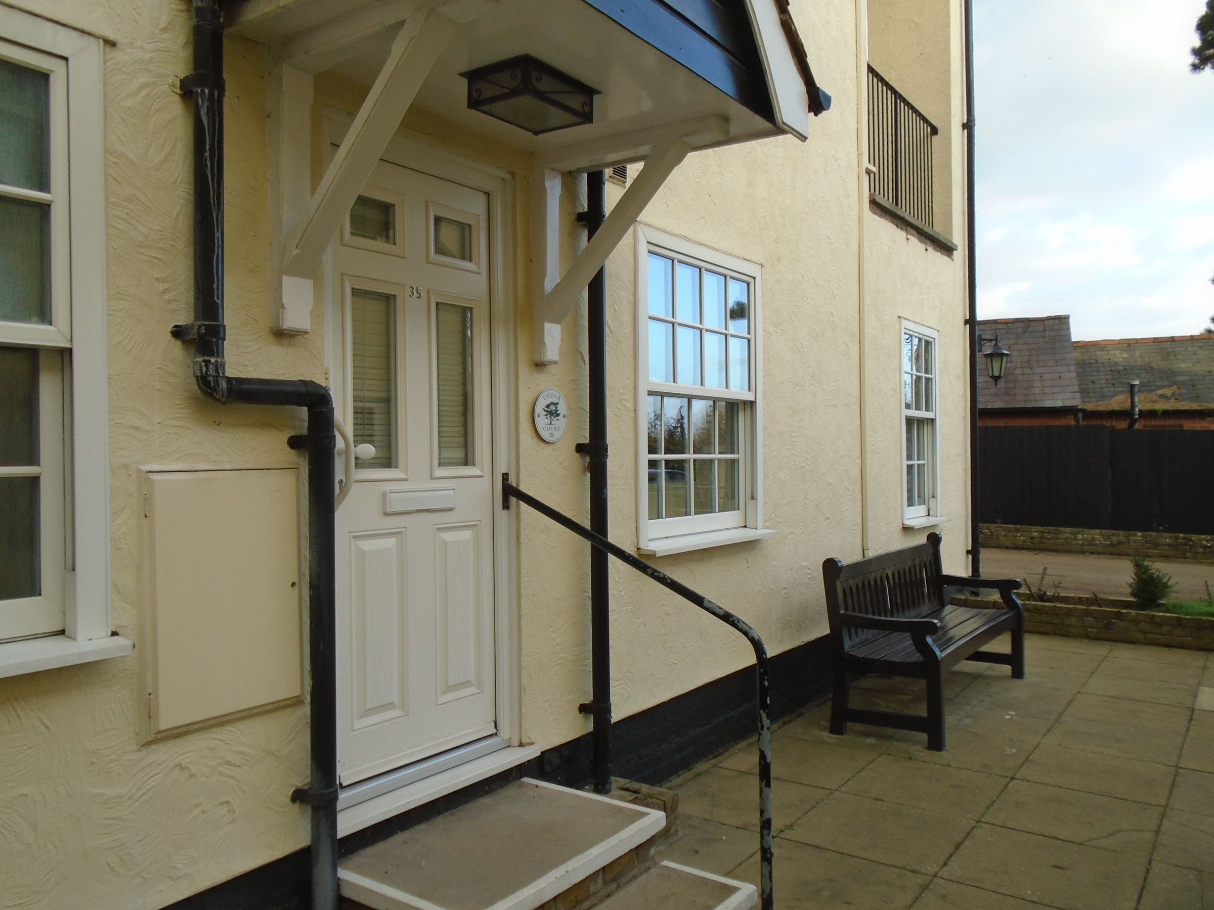 2 bed flat to rent in Rye Street, Stortford CM23 Zoopla