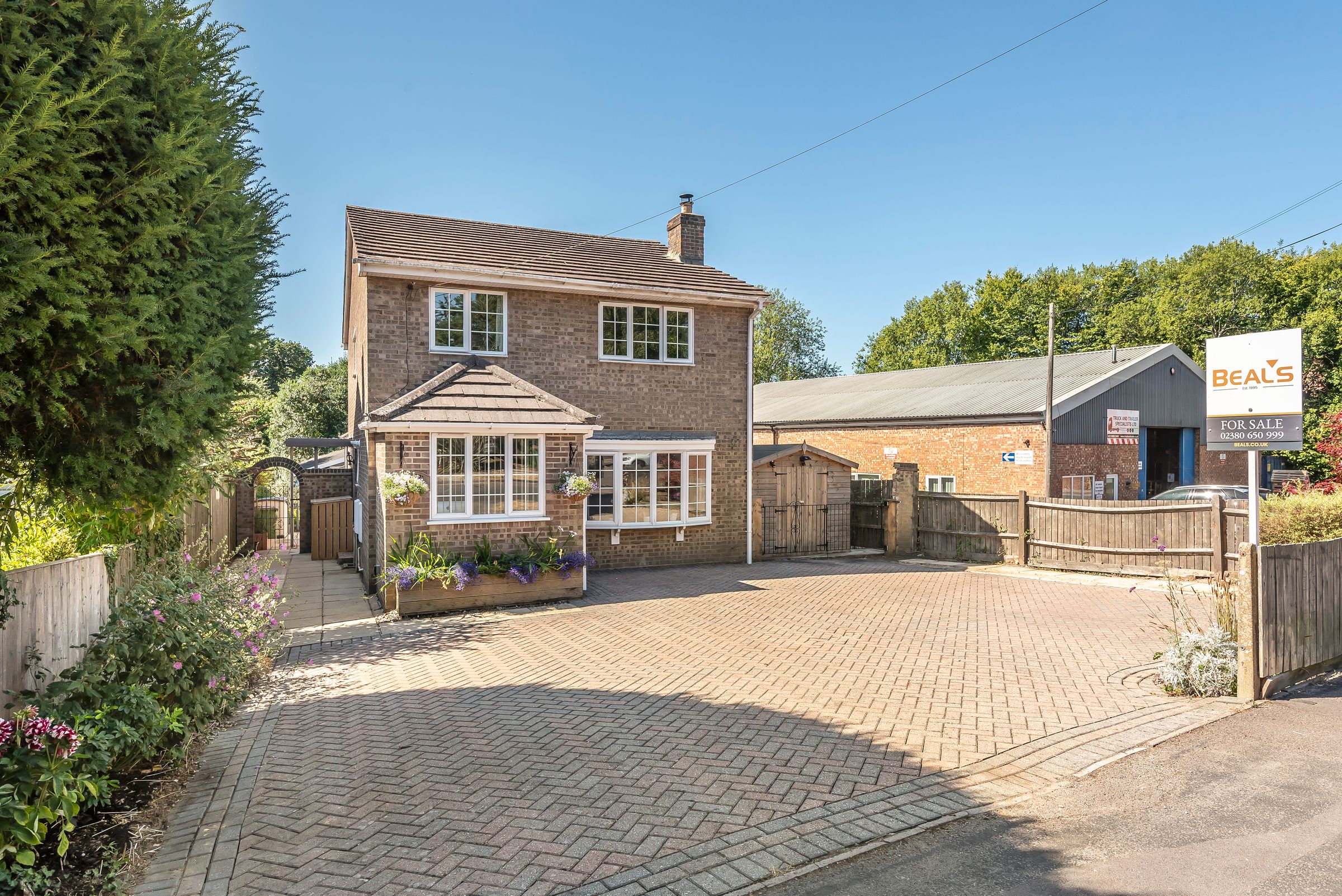 4 bed detached house for sale in Hardings Lane, Fair Oak, Eastleigh