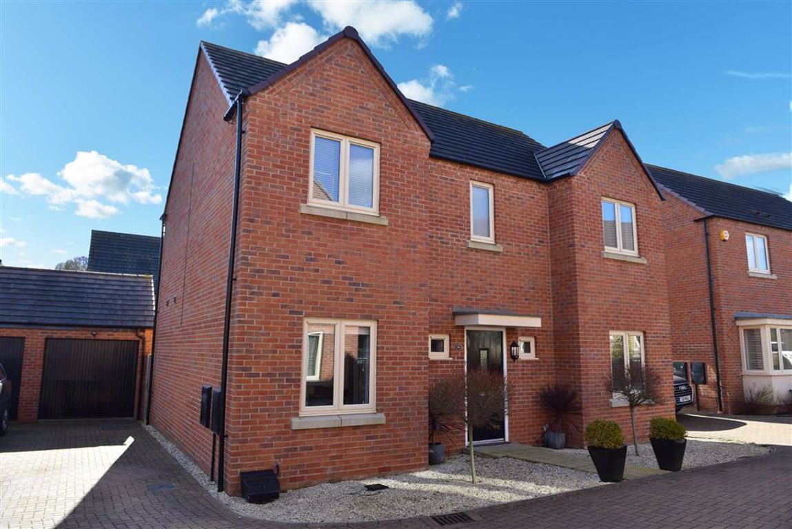 Scott Close, Northampton NN5  