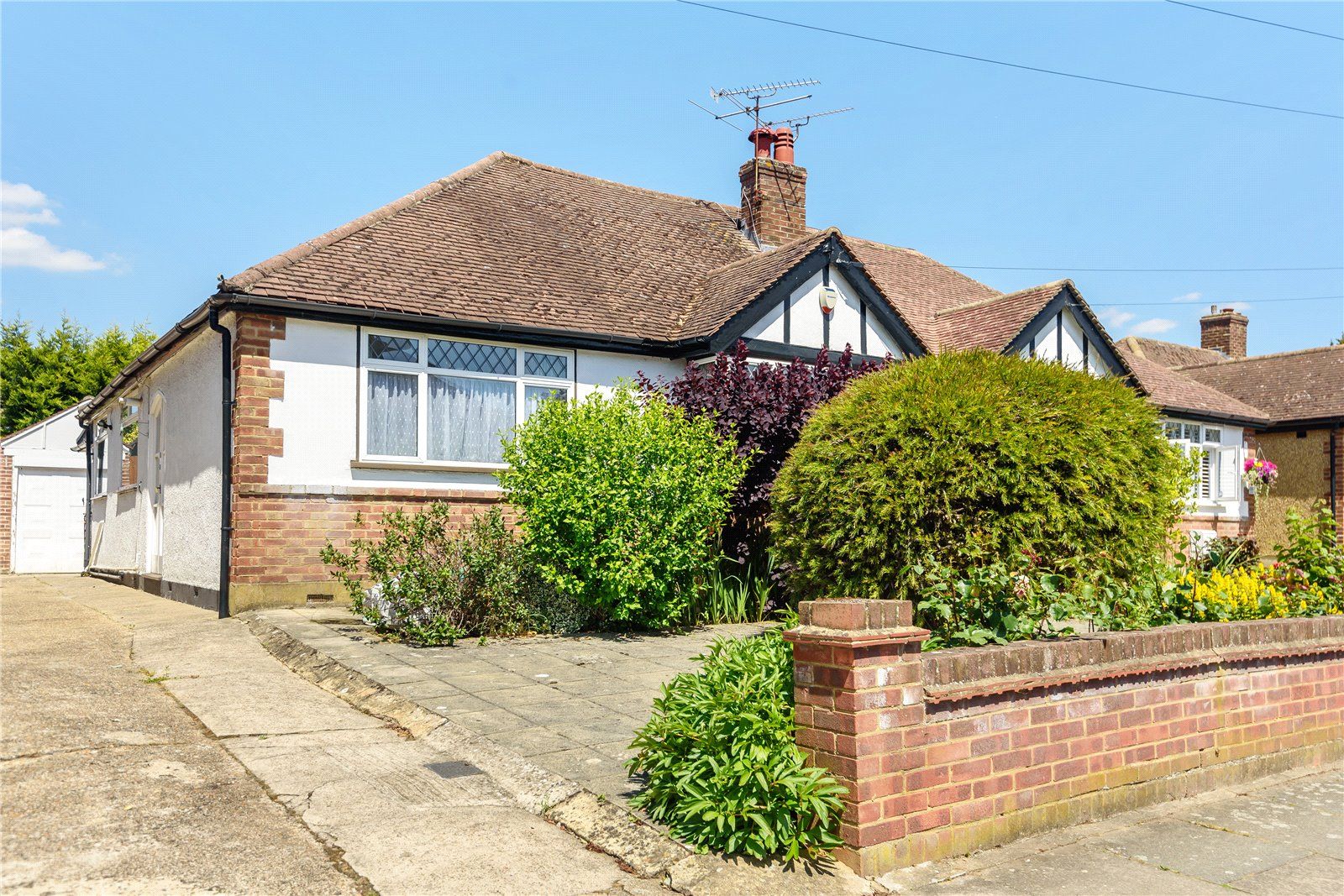 3 bed bungalow for sale in Collins Drive, Ruislip, Middlesex HA4 Zoopla
