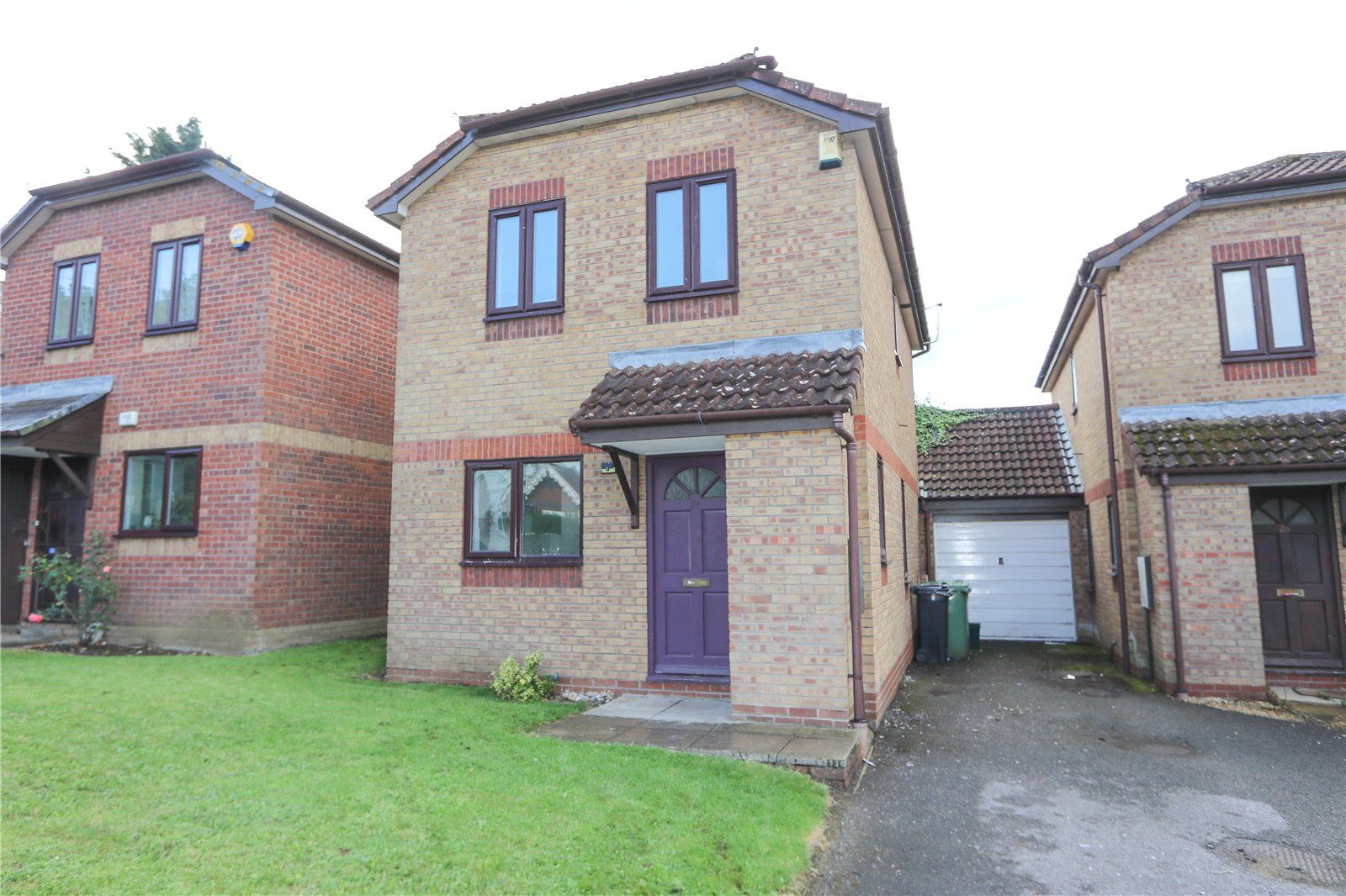 3 bed linkdetached house for sale in Church Road, Stoke Gifford