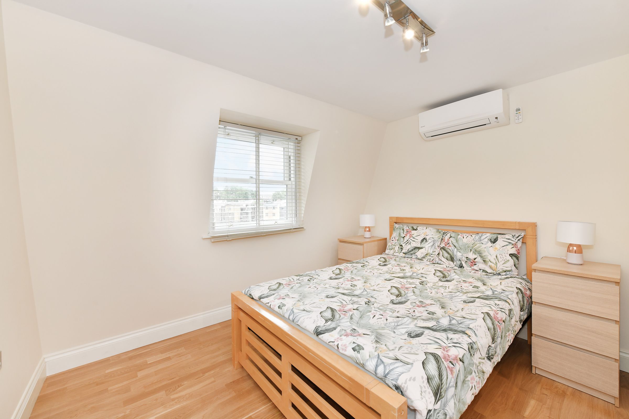 1 bed flat to rent in Cromwell Road, London SW7 Zoopla