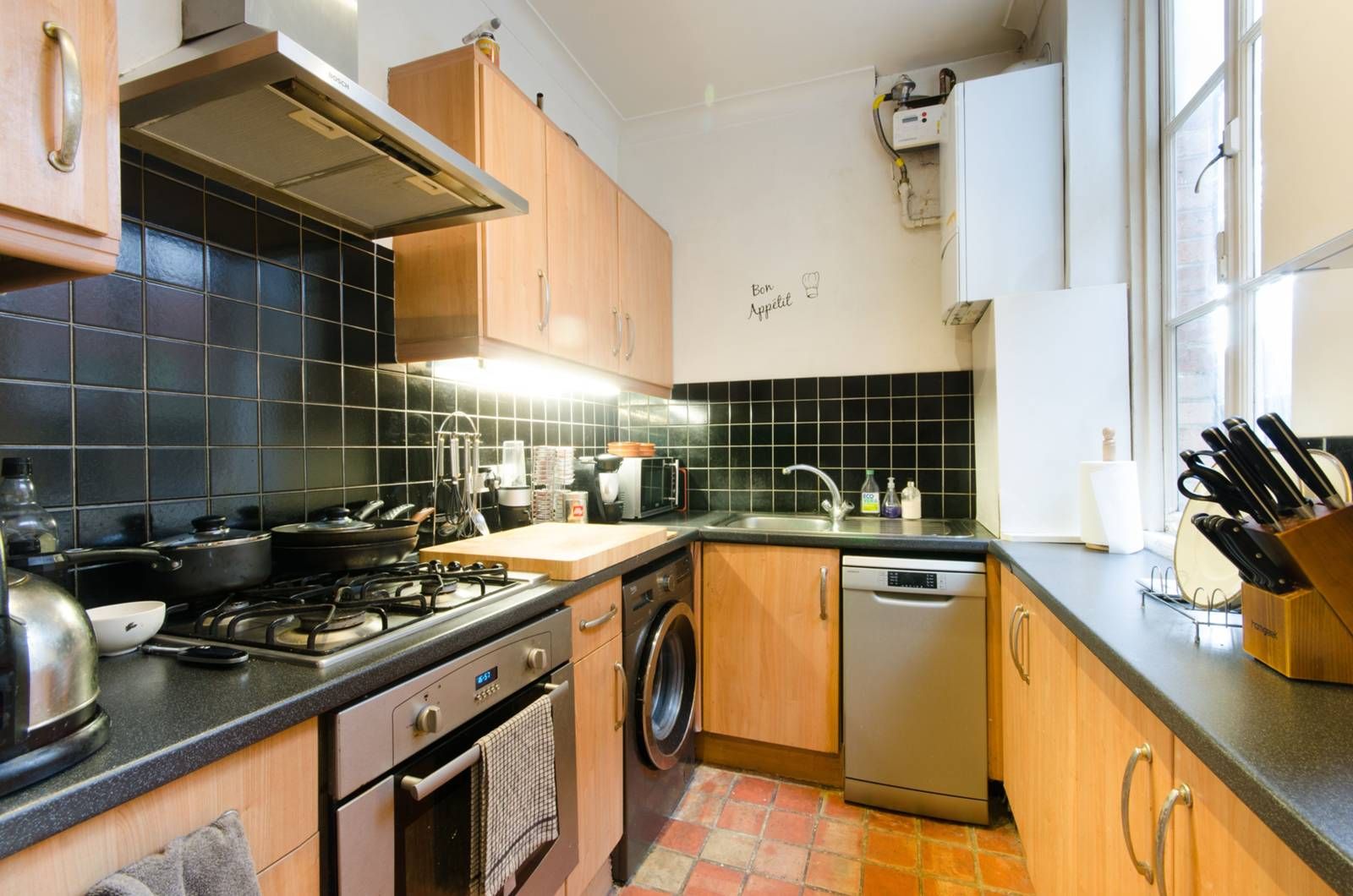 St Pauls Avenue Willesden Green London NW2  