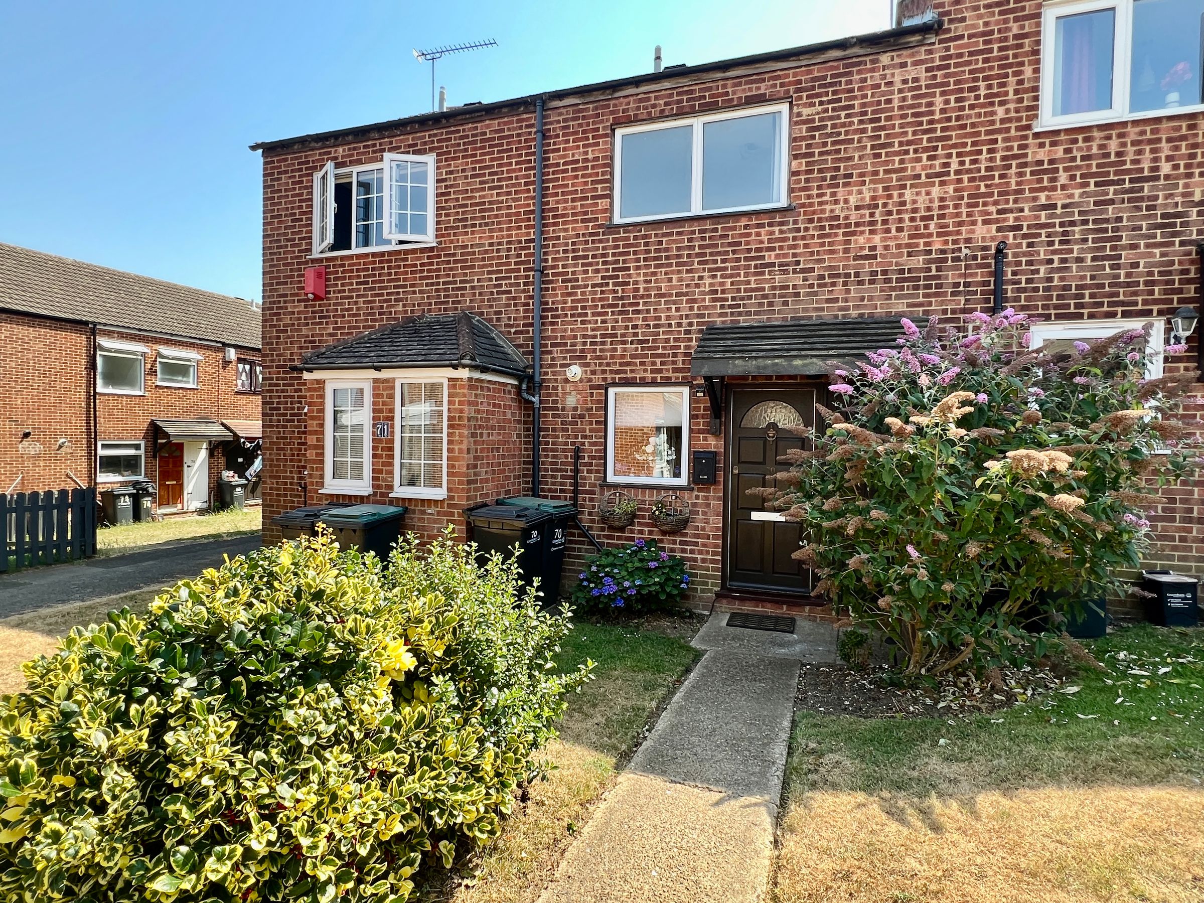 2 bed terraced house for sale in Thistledown, Gravesend DA12 Zoopla