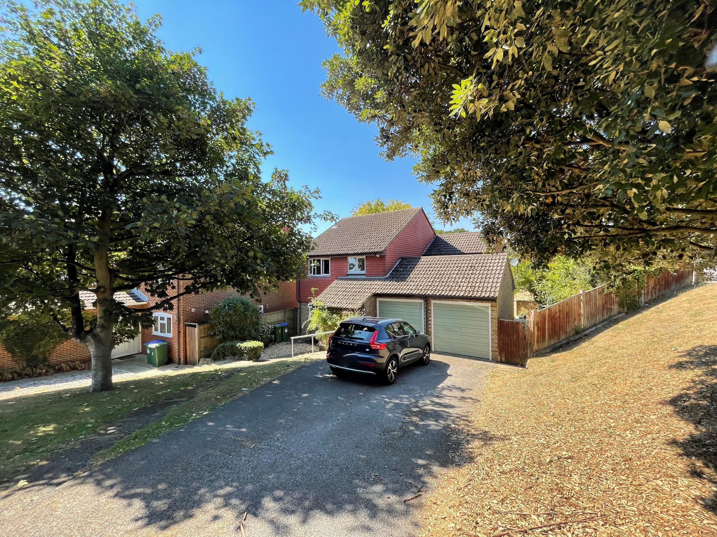 5 bed detached house for sale in Woodlands Close, Peacehaven BN10 Zoopla