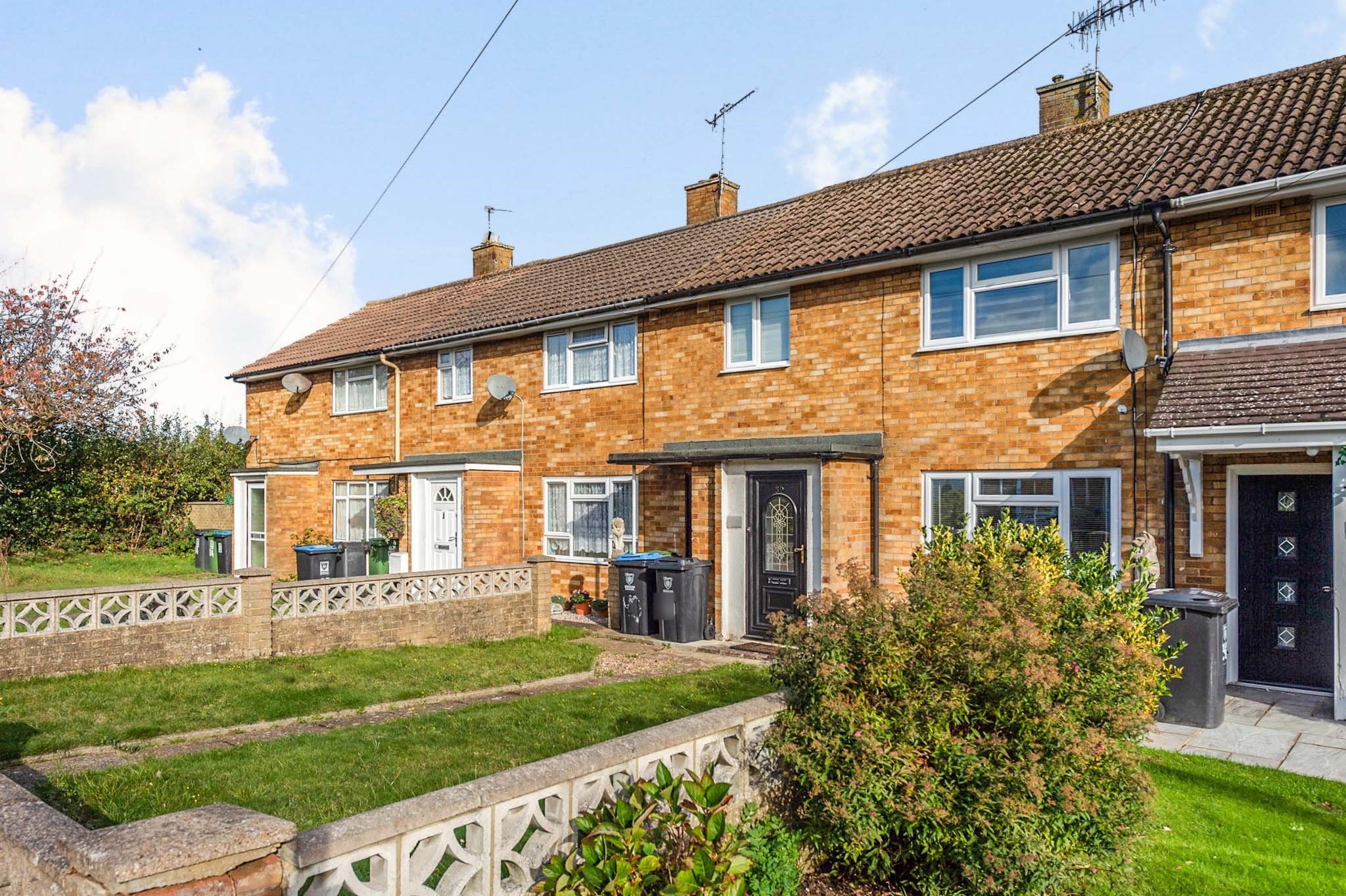 3 bed terraced house for sale in Vauxhall Road, Hemel Hempstead HP2