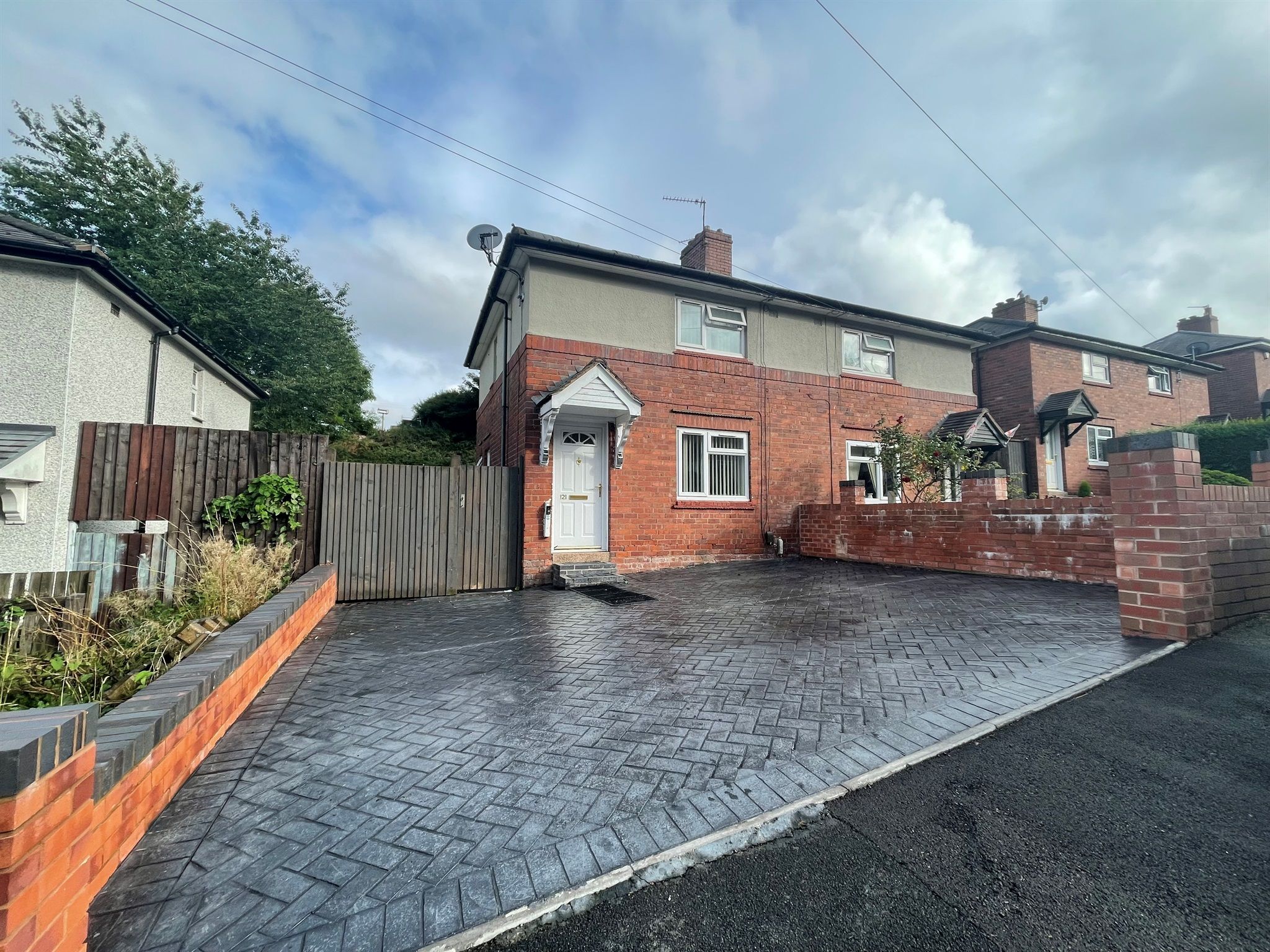 2 bed semidetached house for sale in Green Park Road, Dudley DY2 Zoopla