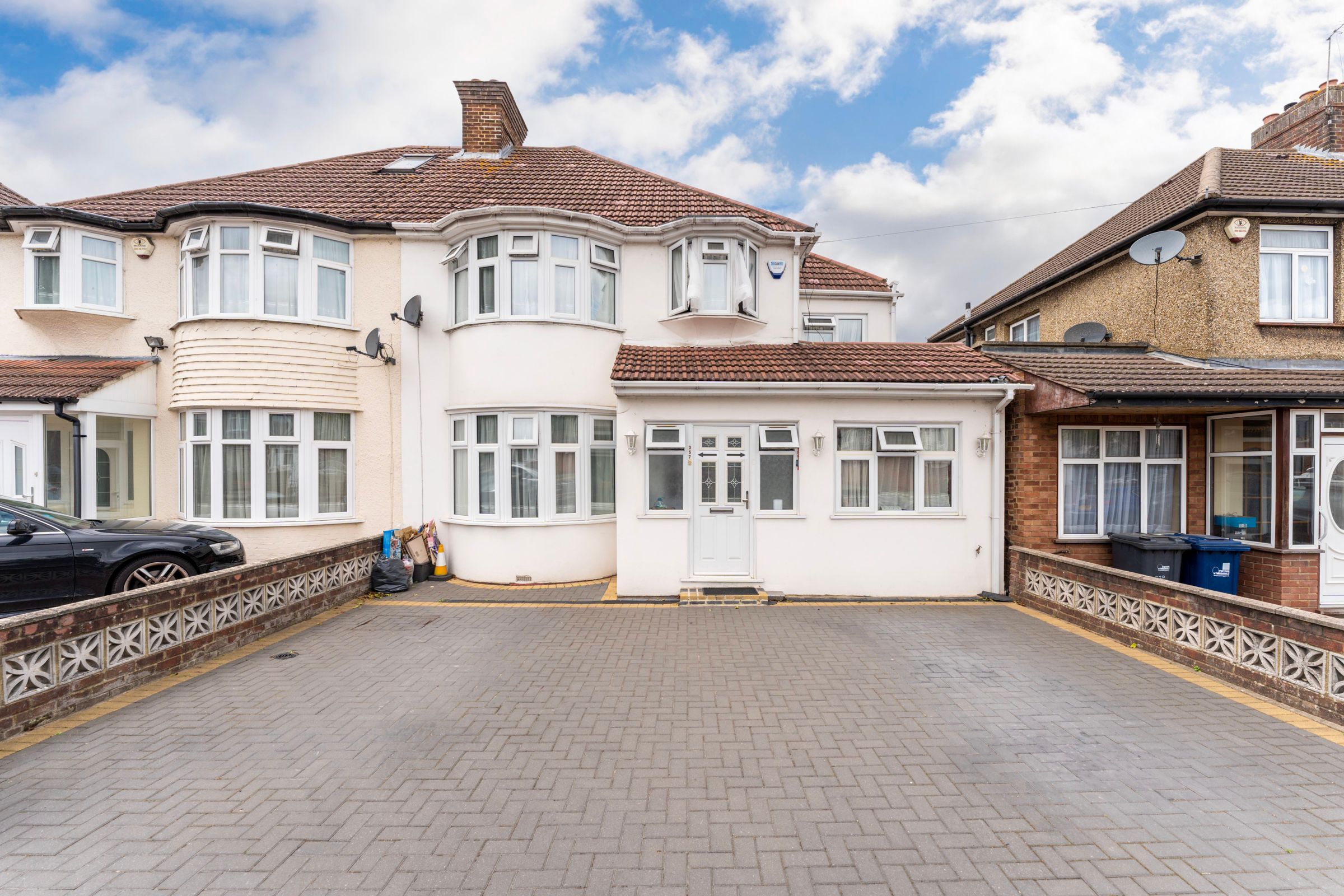 5 bed semidetached house for sale in Lady Margaret Road, Southall UB1