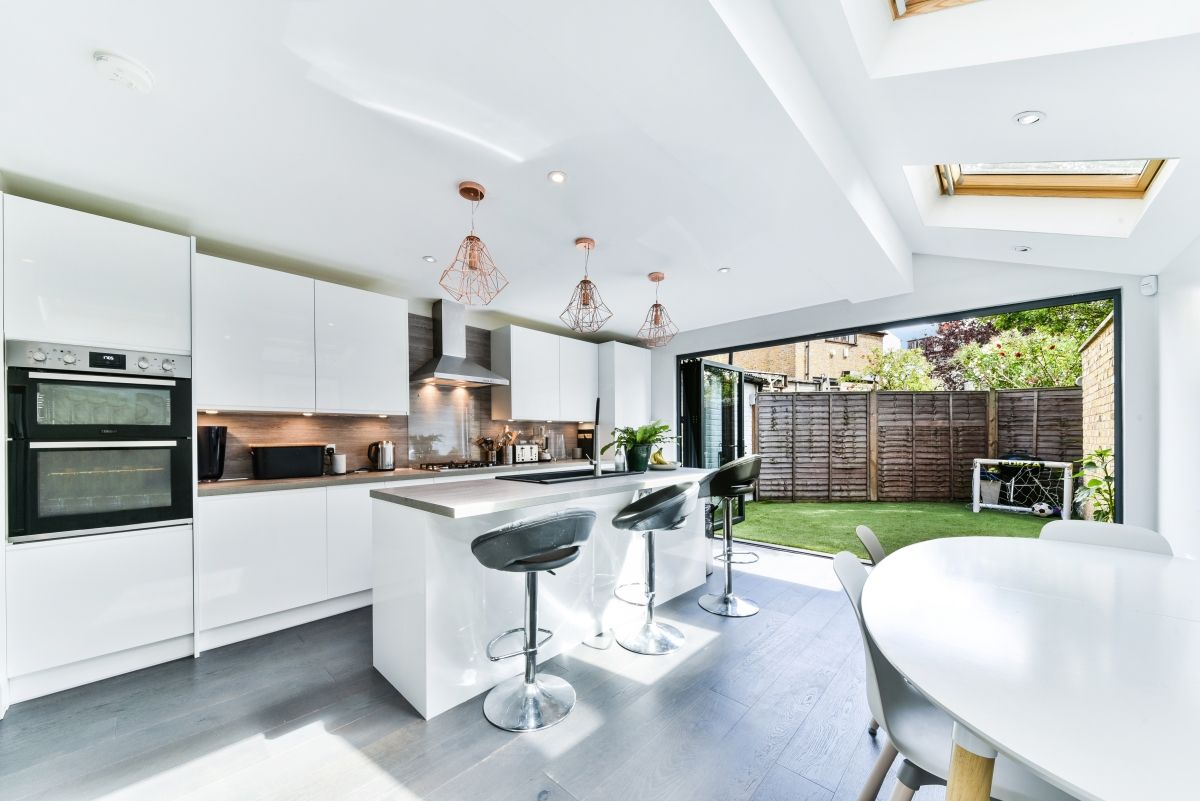 5 bed terraced house to rent in Chesterfield Grove, London SE22 Zoopla