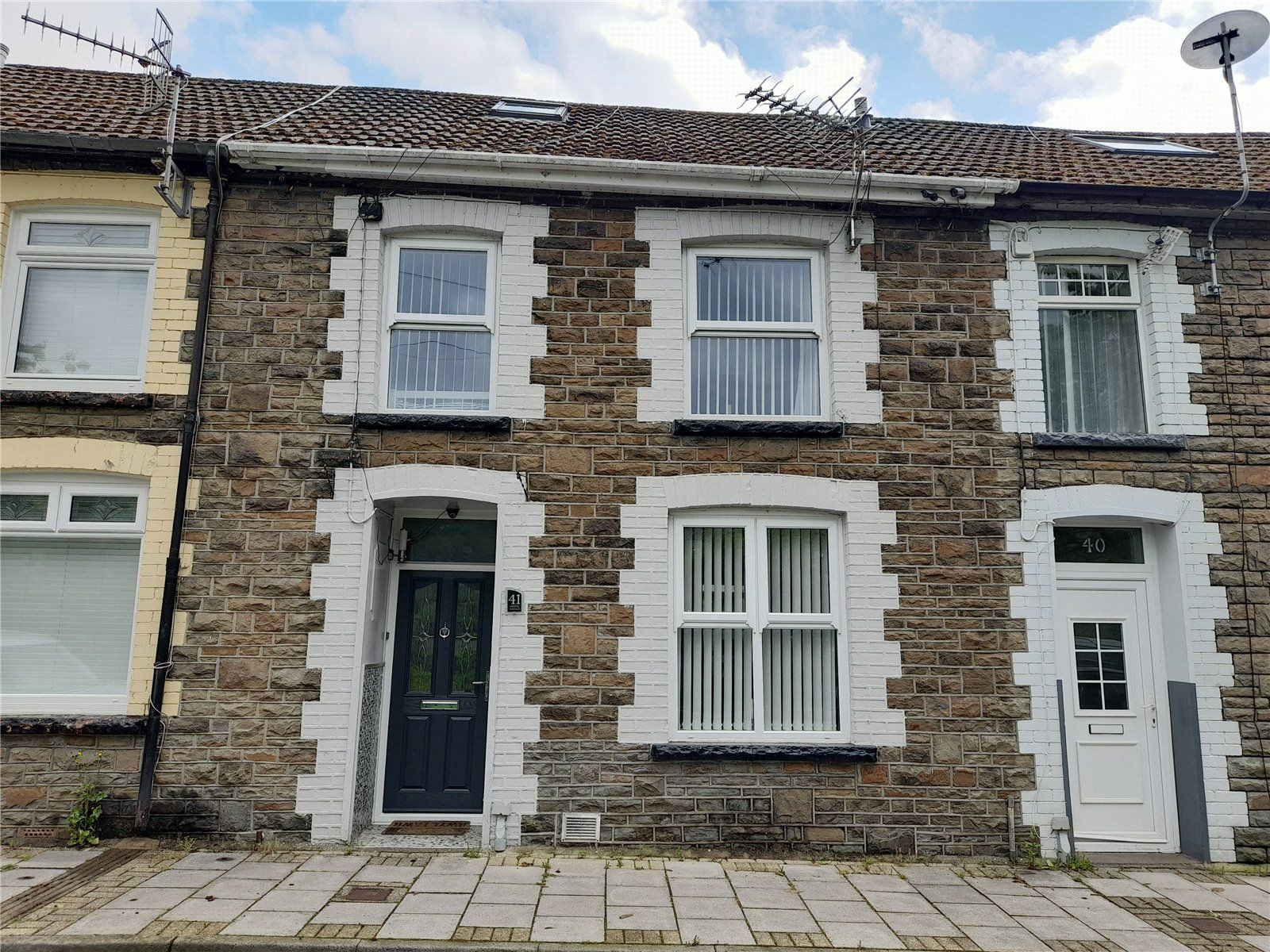 4 bed terraced house for sale in Middle Terrace, Stanleytown, Ferndale