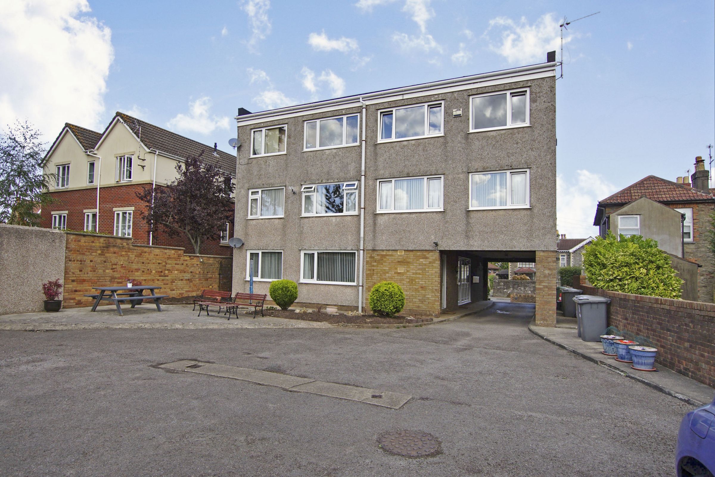 2 bed flat for sale in High Street, Staple Hill, Bristol BS16 Zoopla