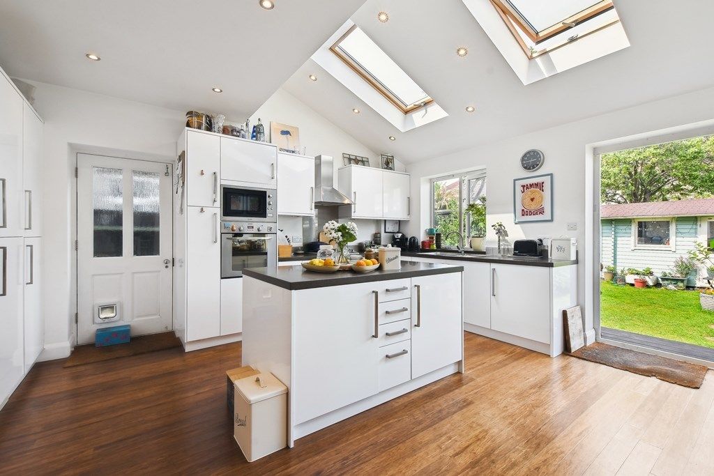 3 bed semidetached house for sale in Burnley Road, London NW10 Zoopla