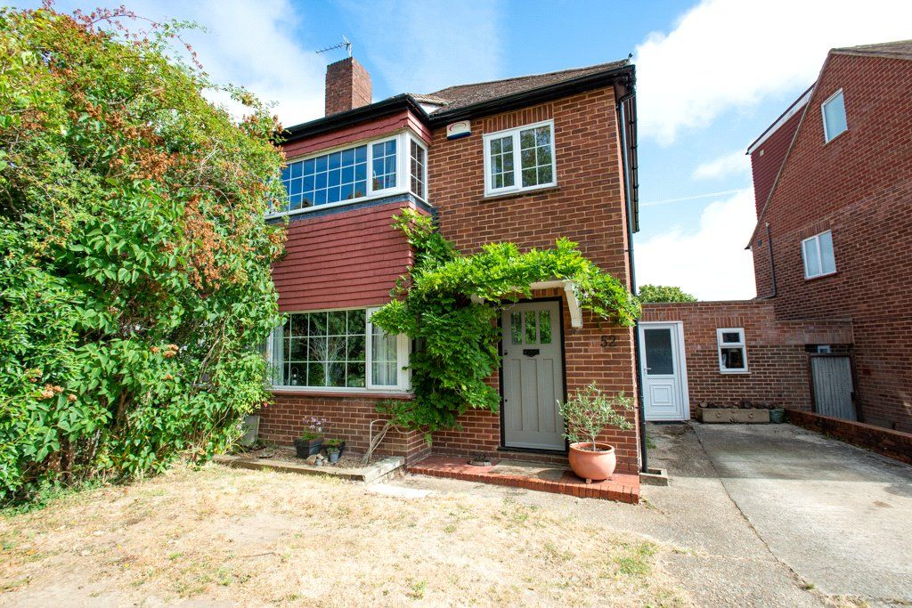 3 bed semidetached house for sale in Daleside, Chelsfield, Kent BR6