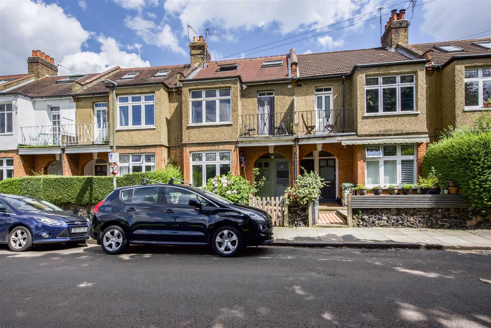3 bed for sale in Moor Mead Road, St Margarets, Twickenham