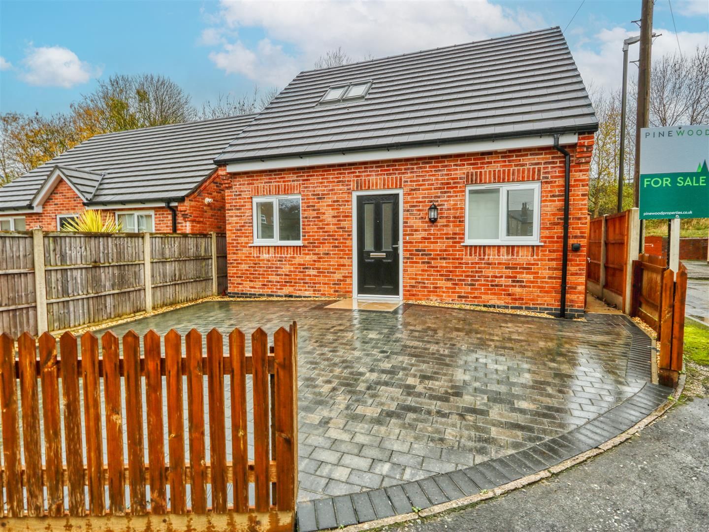 2 bed detached bungalow for sale in Egstow Street, Clay Cross