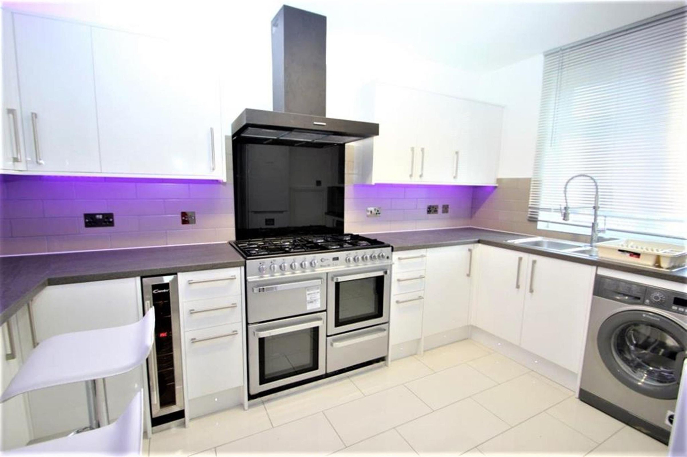 Flat 247, Fellows Court, London E2