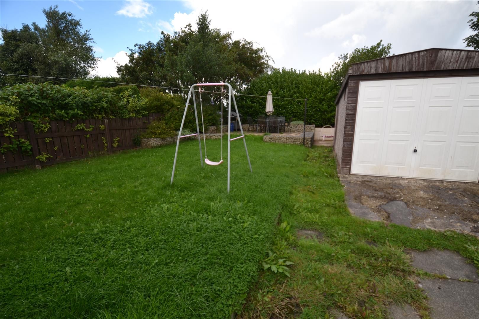4 bed semidetached bungalow for sale in Foxhill Grove, Queensbury