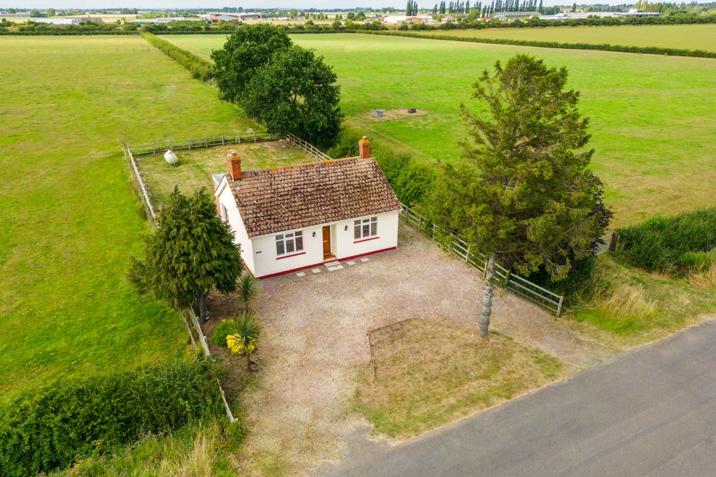 3 bed detached bungalow for sale in New Hammond Beck Road, Wyberton Fen