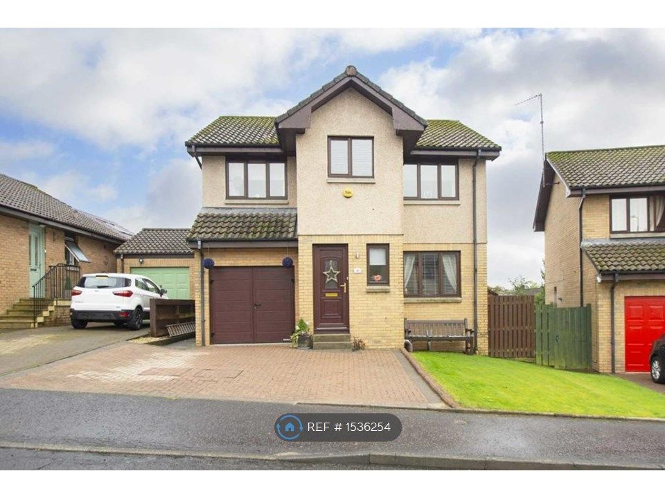 4 bed detached house to rent in Fairways, Stewarton, Kilmarnock KA3