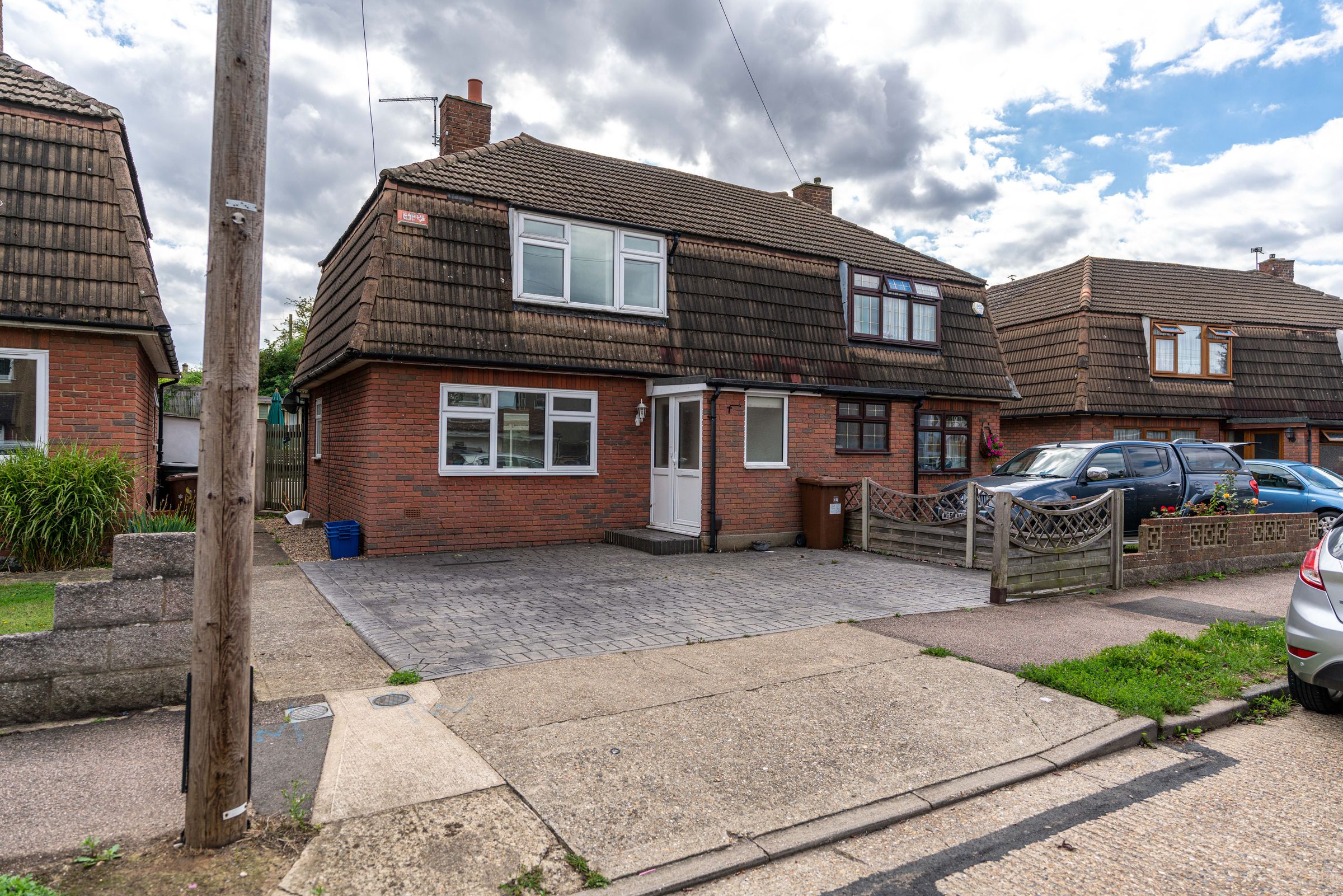 3 bed semidetached house for sale in Valley View Road, Rochester ME1
