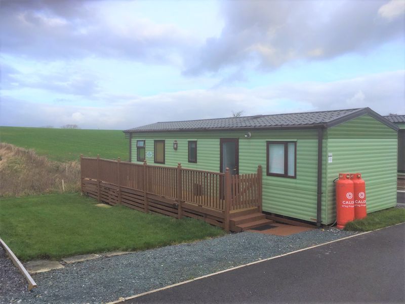 2 bed mobile/park home for sale in Todber Valley Holiday Park, Burnley