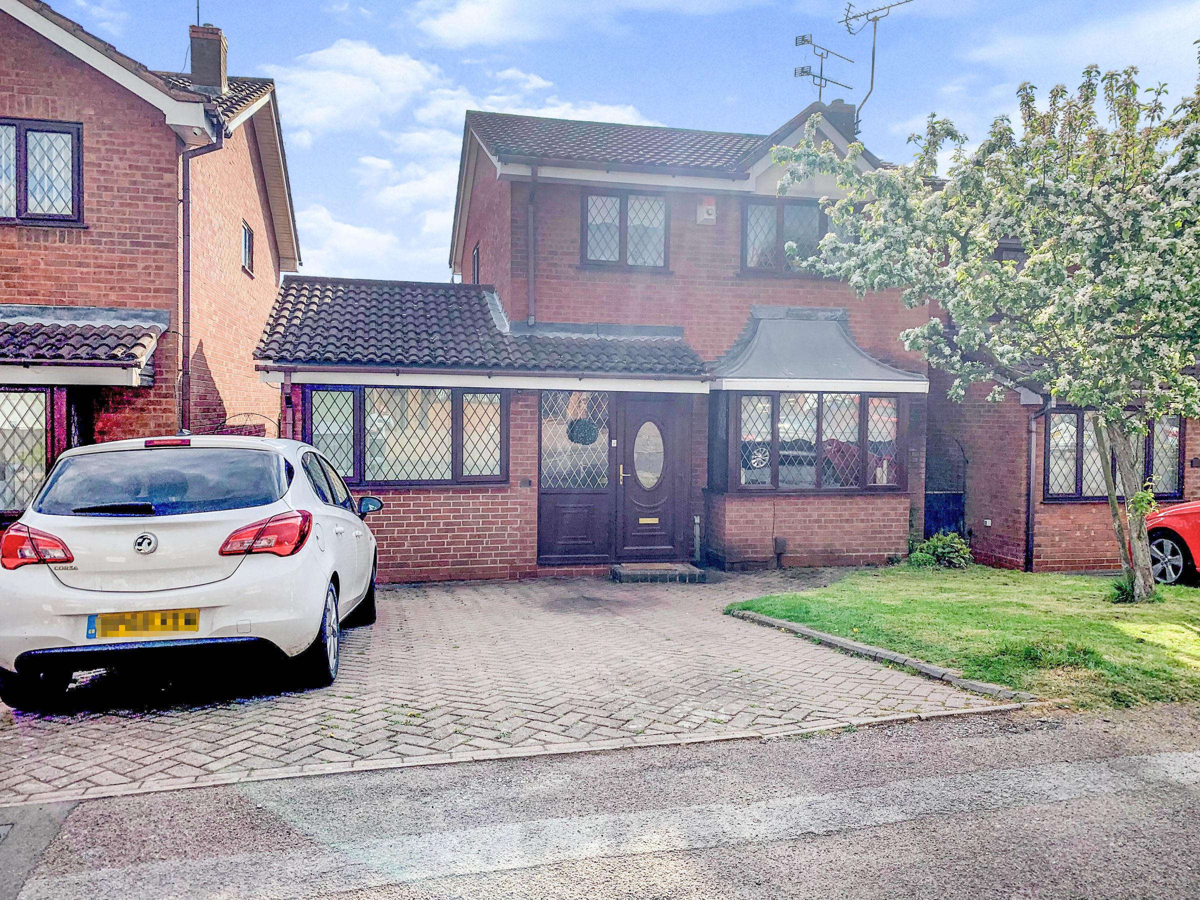 3 bed detached house for sale in Potter Close, New Oscott, Birmingham