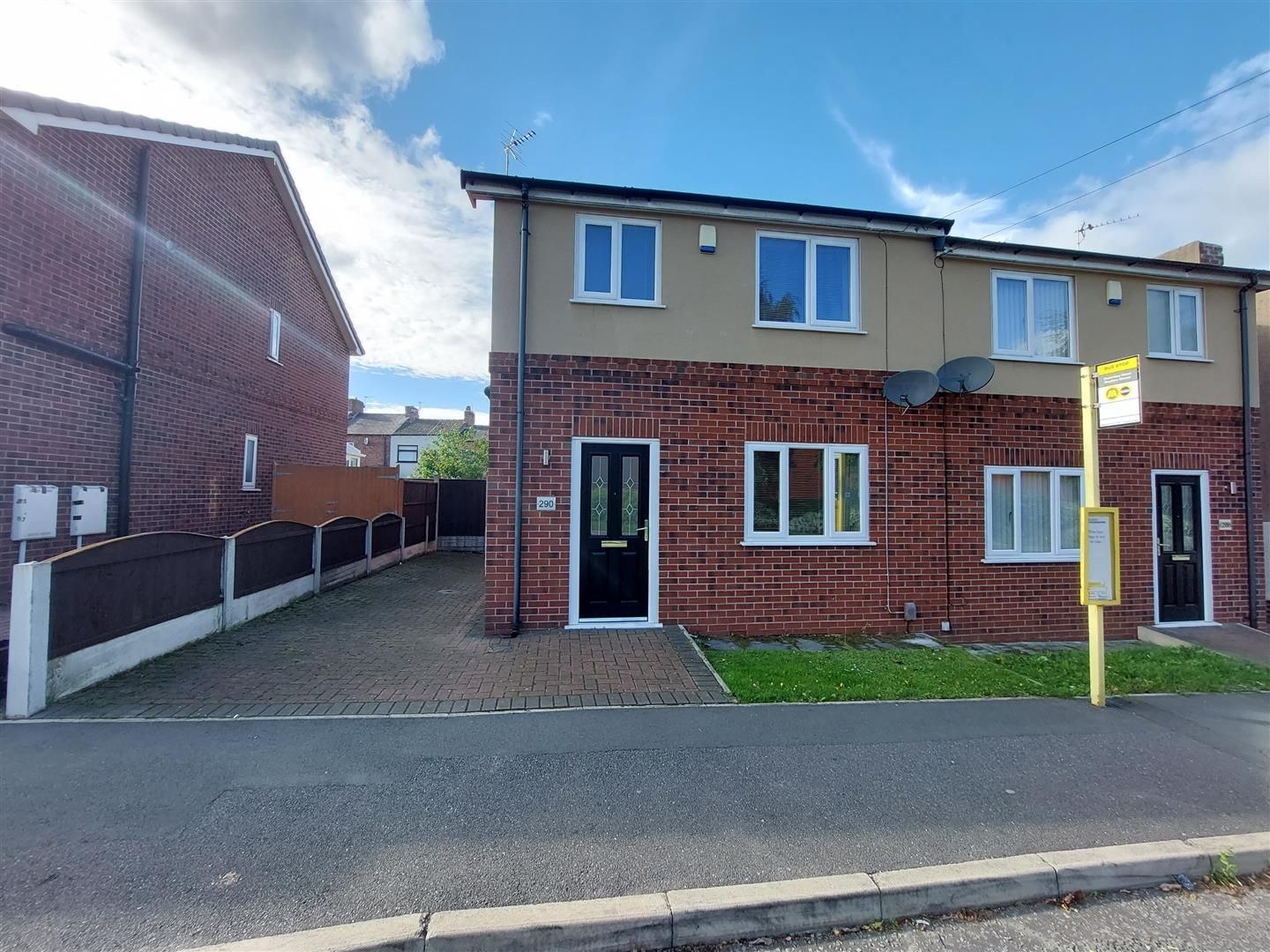 3 bed semidetached house to rent in Boundary Road, St. Helens WA10