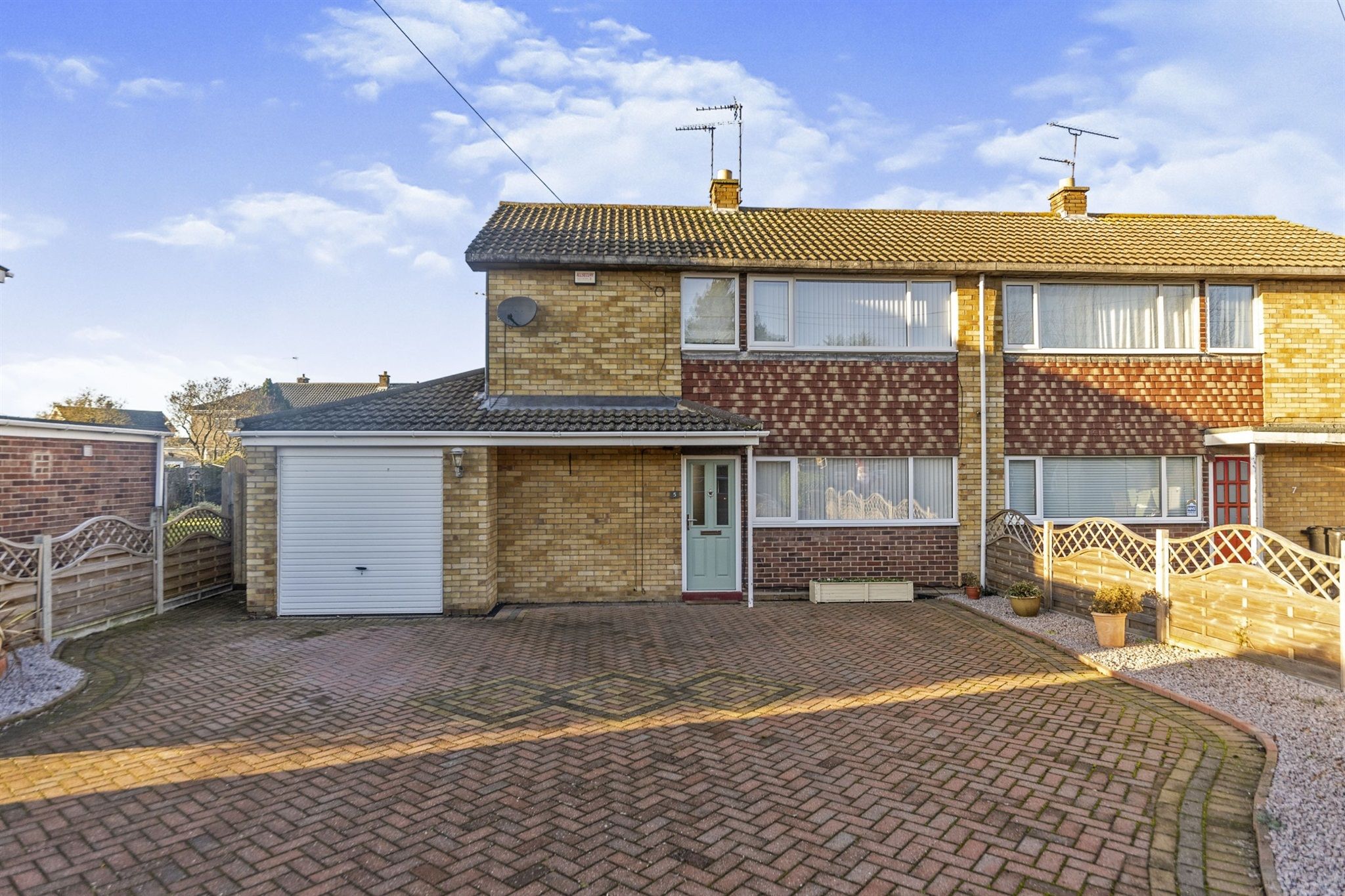 3 bed semidetached house for sale in Highcliffe Road, Grantham NG31 Zoopla