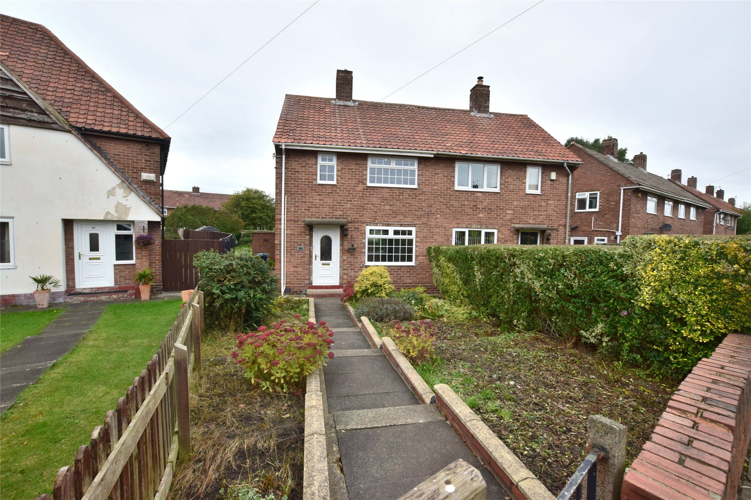 2 bed semidetached house to rent in Malvern Gardens, Lobley Hill NE11