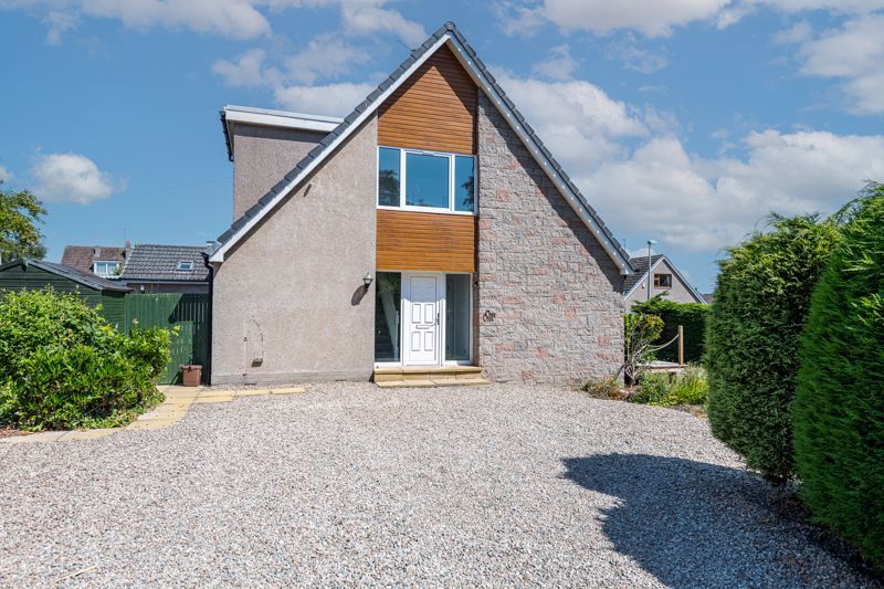 3 bed semidetached house for sale in Lorne Crescent, Monifieth, Dundee