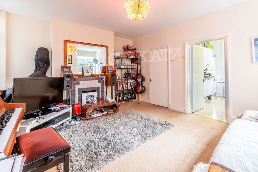 2 bed flat to rent in Birchington Road, London N8 Zoopla