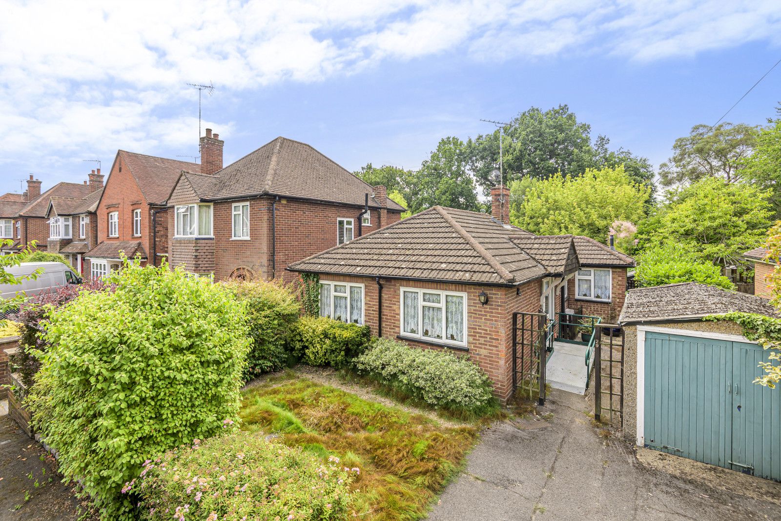 2 bed bungalow for sale in Holyoake Avenue, Horsell, Woking GU21 Zoopla