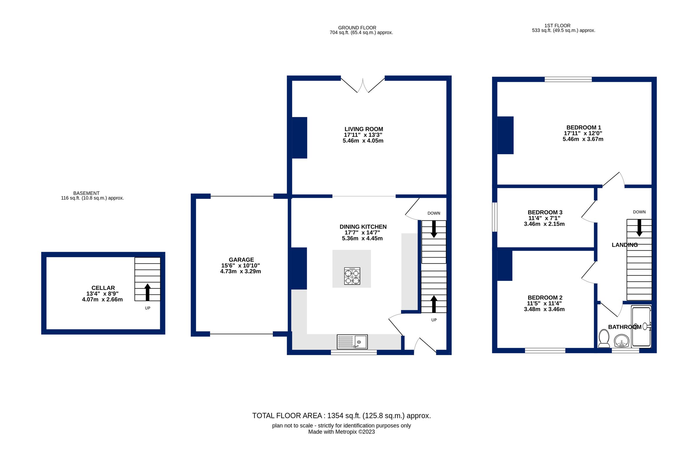 3 bed semidetached house for sale in Uppermoor, Pudsey, West Yorkshire