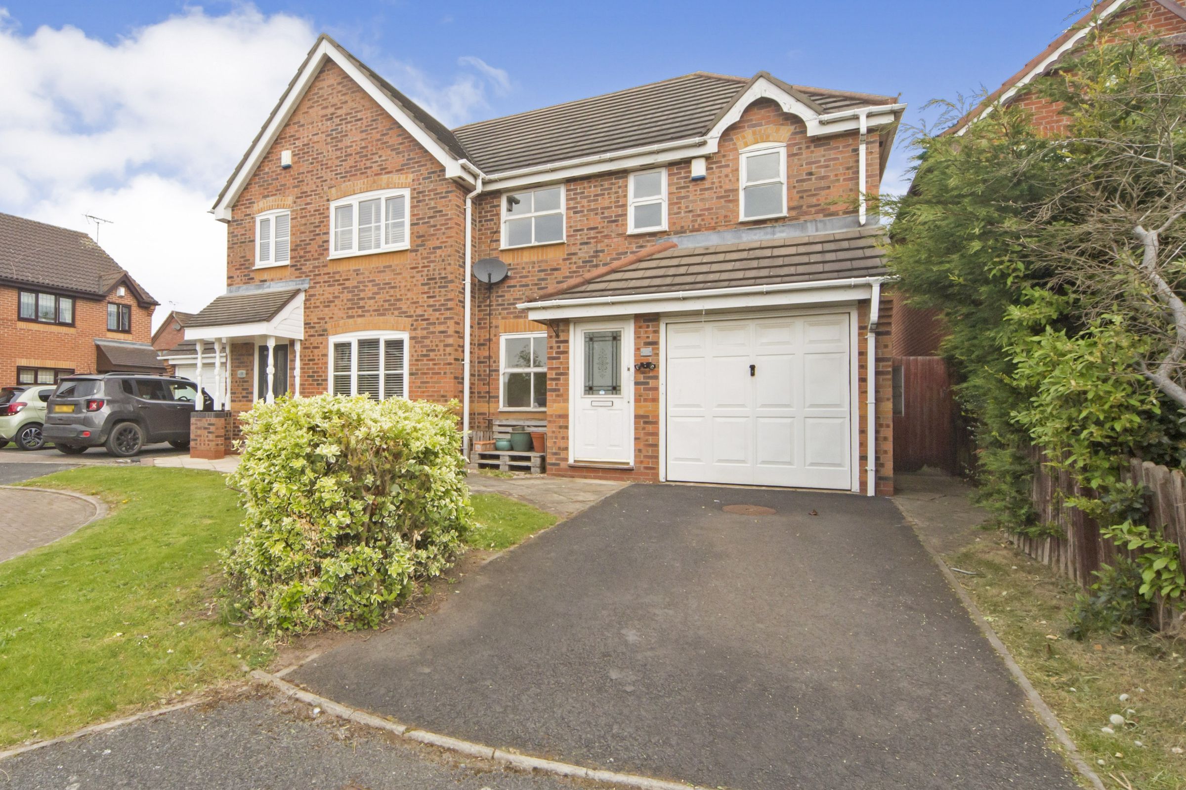 3 bed semidetached house for sale in Angelina Close, Sandbach