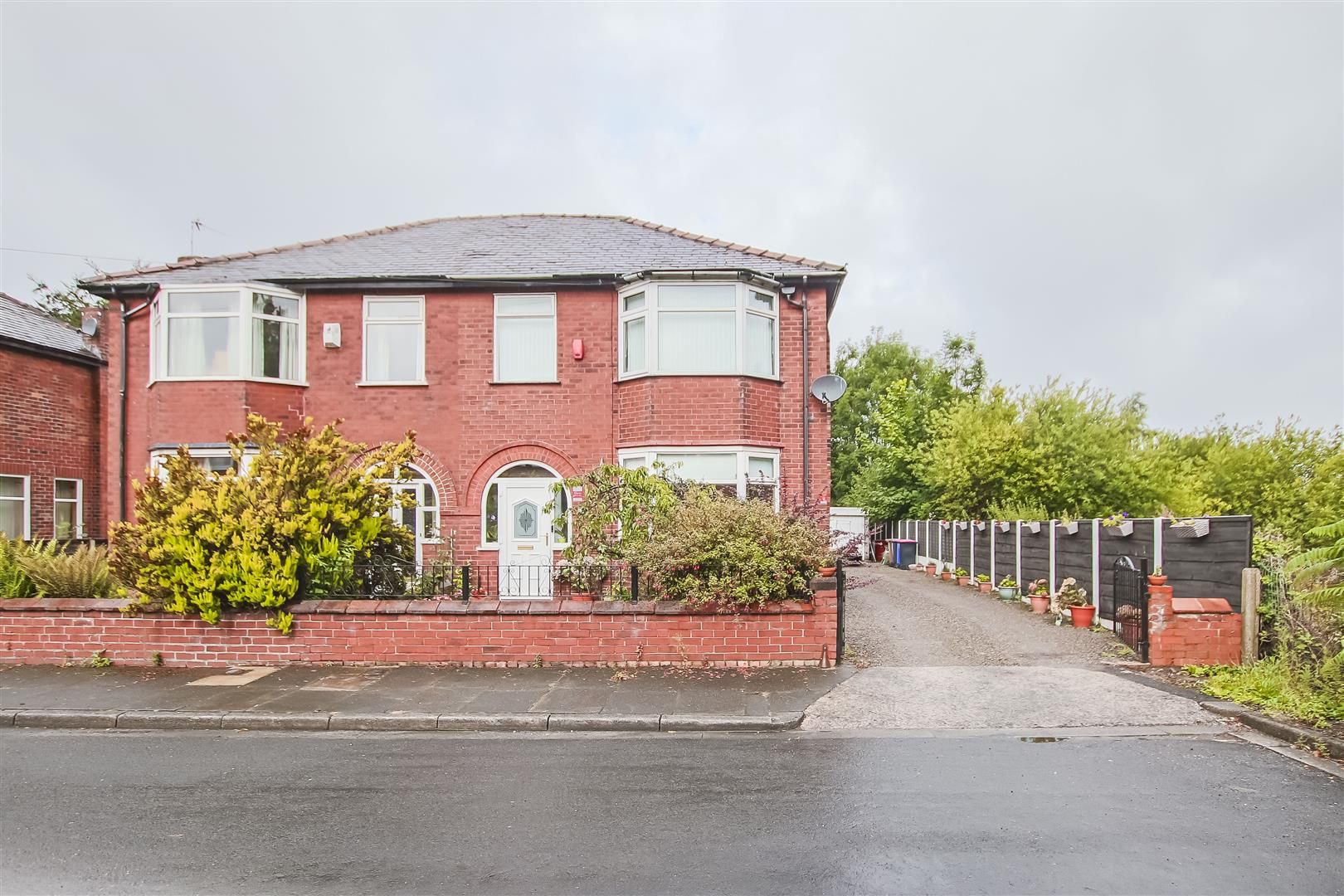 3 bed semidetached house for sale in Rivington Avenue, Pendlebury
