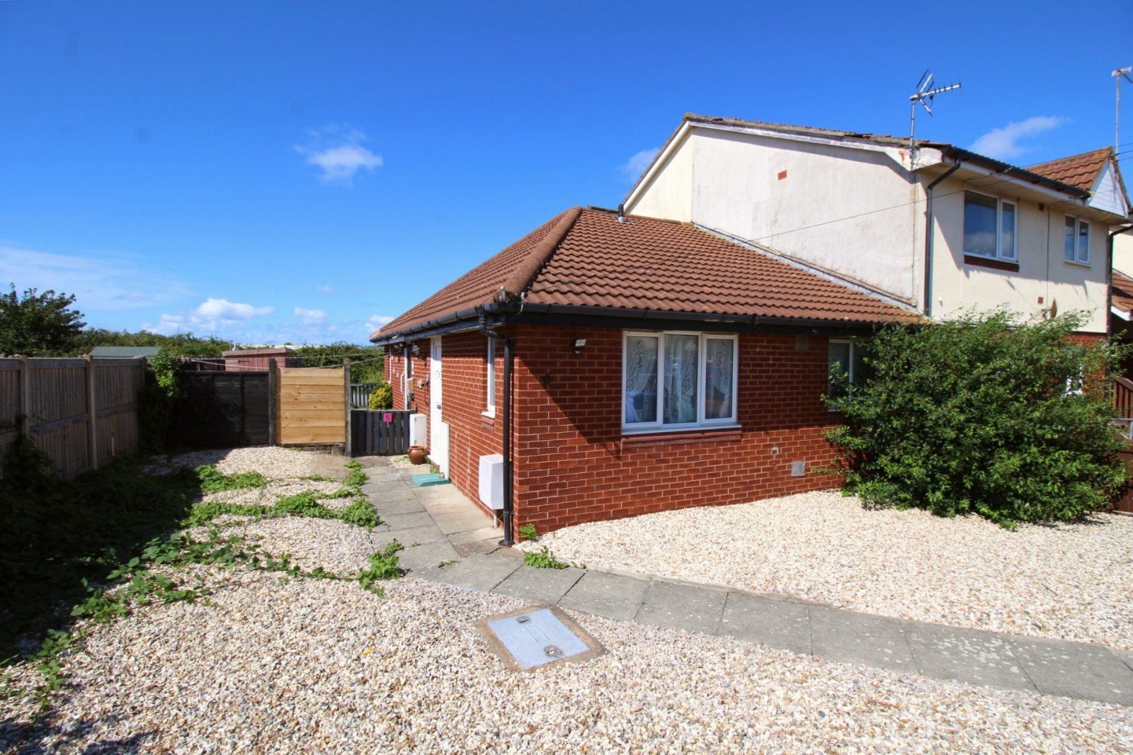 1 bed bungalow for sale in Lon Hedyn, Rhyl, Denbighshire LL18 Zoopla