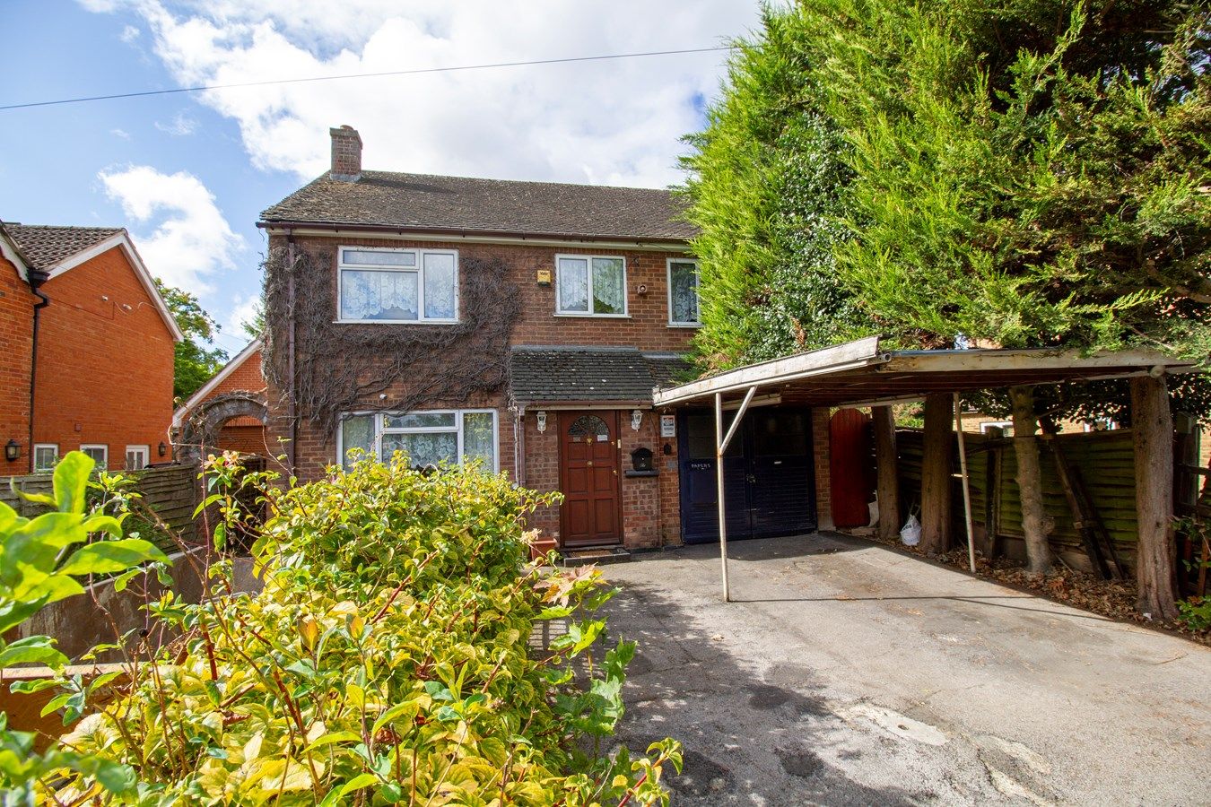 3 bed detached house for sale in Reading Road South, Fleet GU52 Zoopla