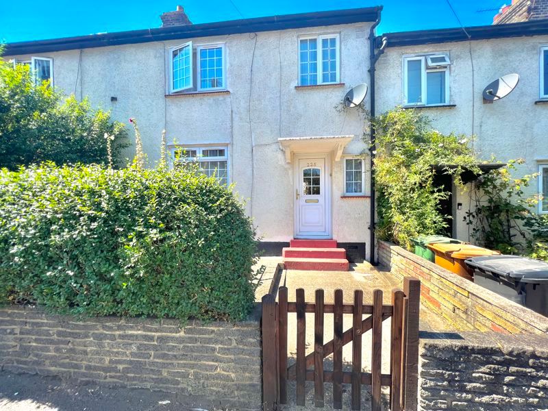 3 bed property to rent in South Countess Road, London E17 Zoopla