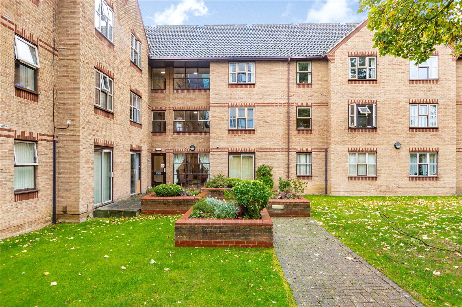 1 bed flat for sale in Springfield Road, Chelmsford, Essex CM2 Zoopla