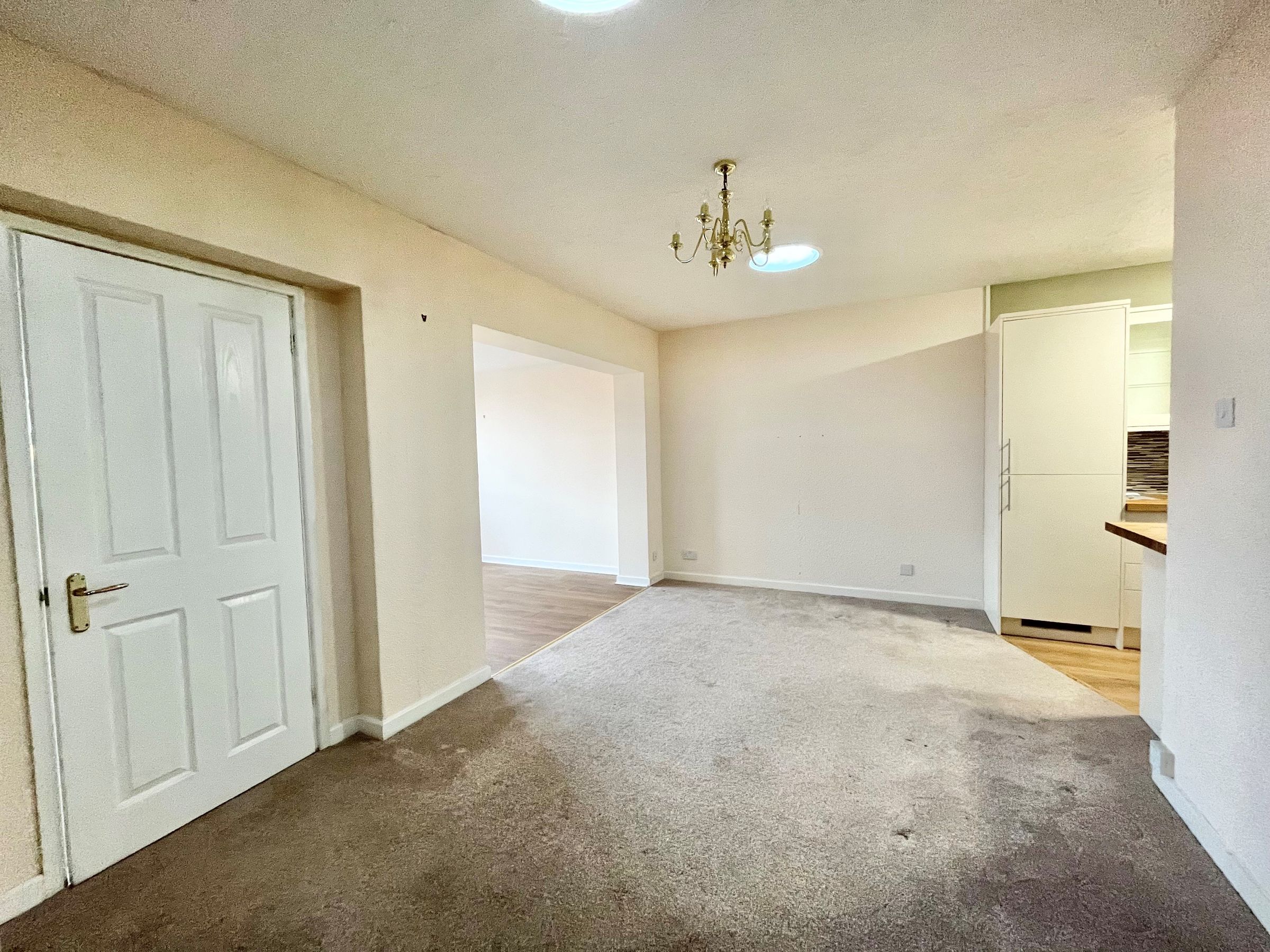 2 bed terraced bungalow to rent in St. Margarets Road,